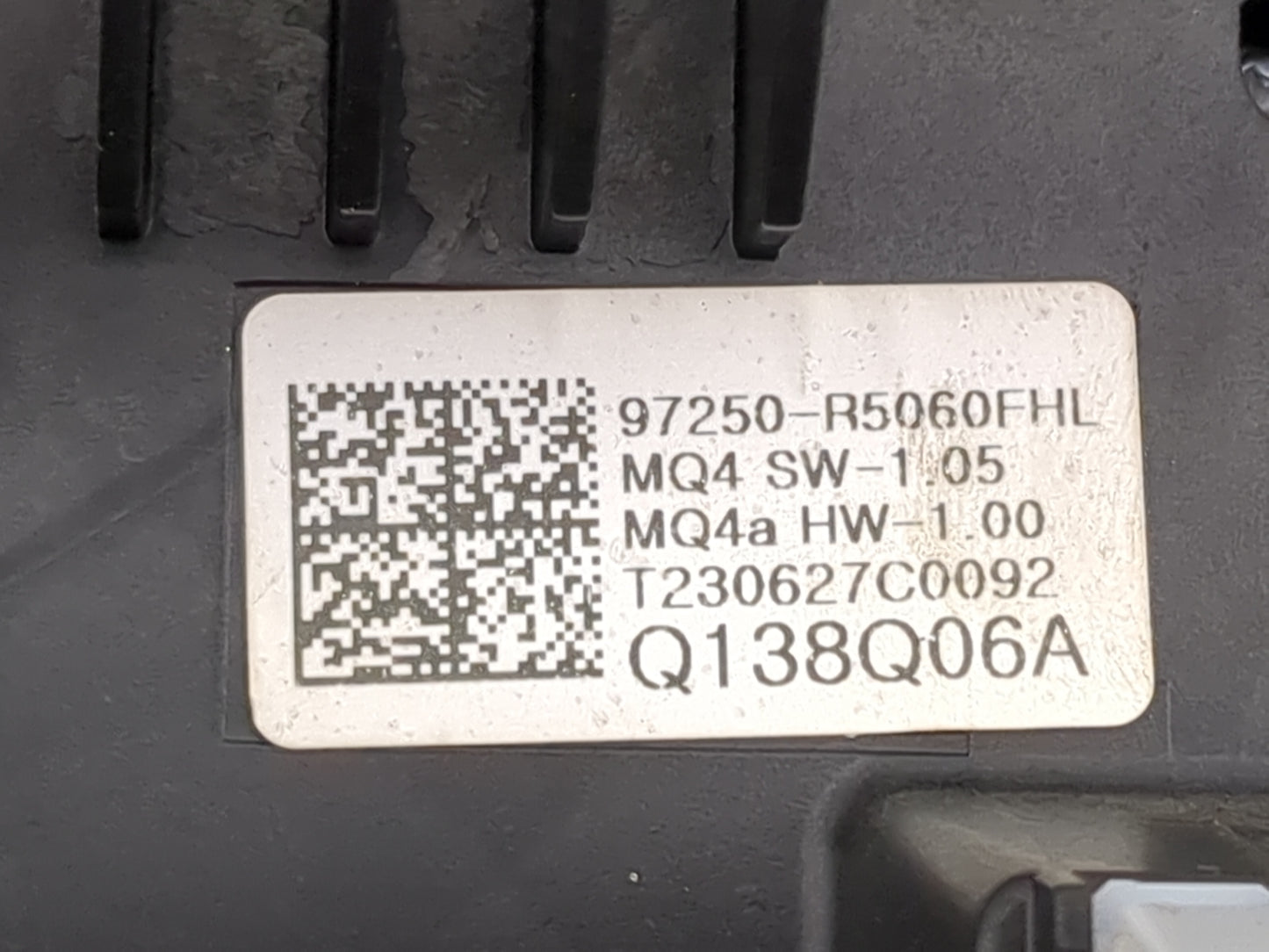 2021 Kia Sorento Climate Control Module Temperature AC/Heater Replacement P/N:97250-R5060FHL Fits OEM Used Auto Parts - Oemu