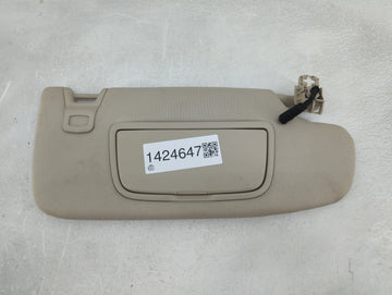 2020 Lincoln Nautilus Sun Visor Shade Replacement Passenger Right Mirror Fits OEM Used Auto Parts