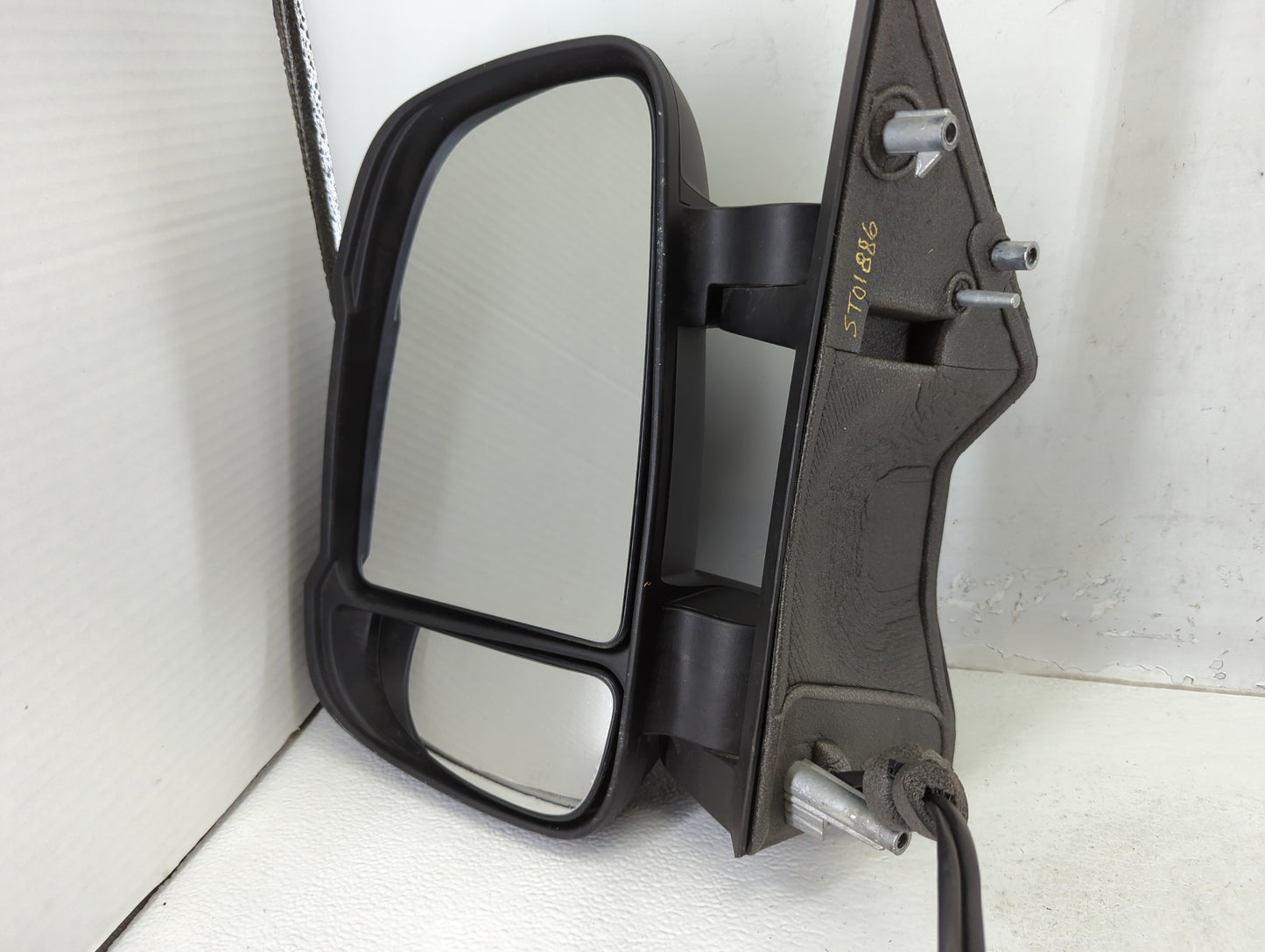 2023 Mercedes-Benz Boxer 40 Side Mirror Replacement Driver Left View Door Mirror P/N:E3041044 Fits OEM Used Auto Parts - Oem