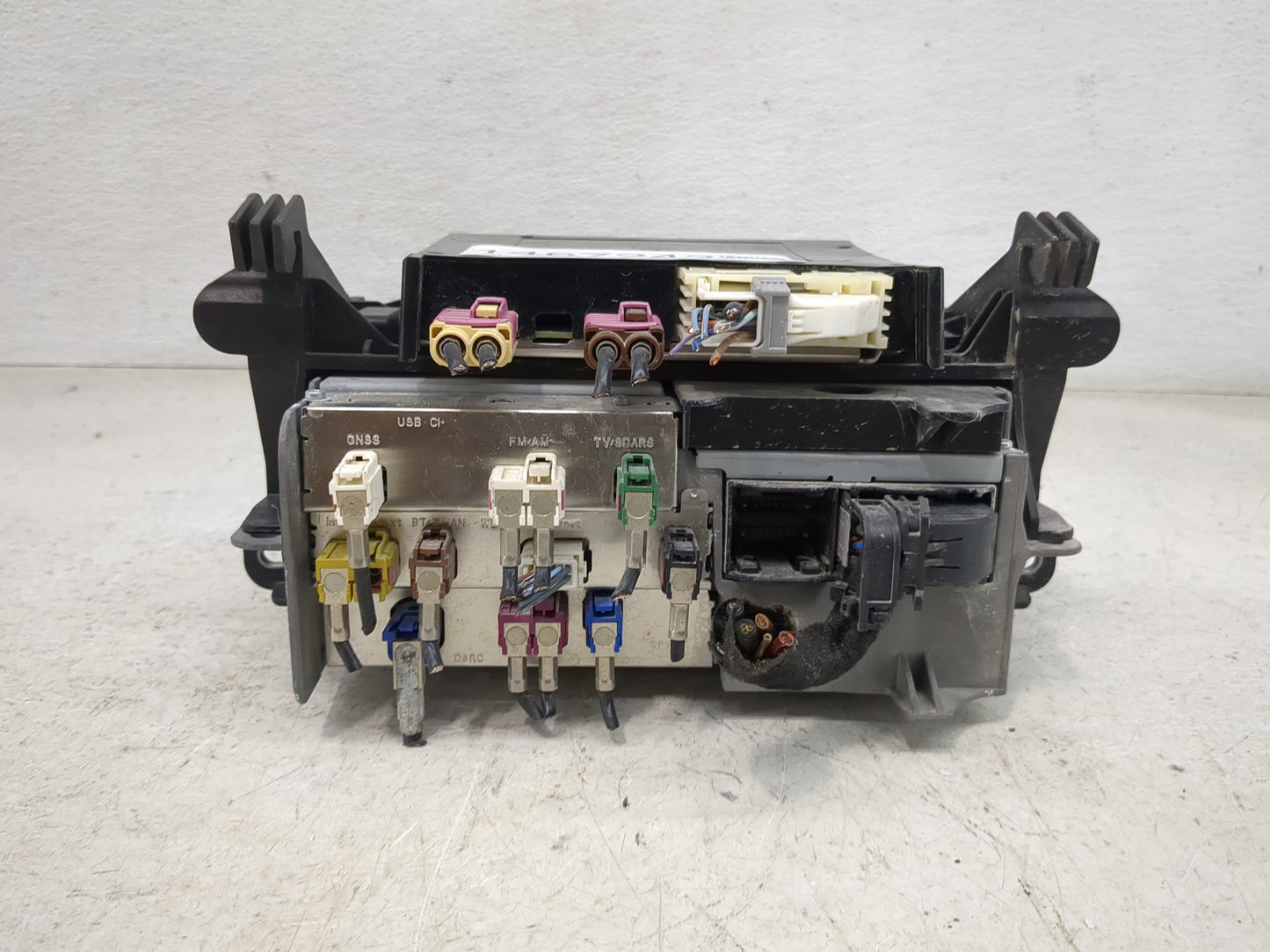 2023 Mercedes-Benz E-Class Radio AM FM Cd Player Receiver Replacement P/N:A2139007735 Q35ME918S567A Fits OEM Used Auto Parts