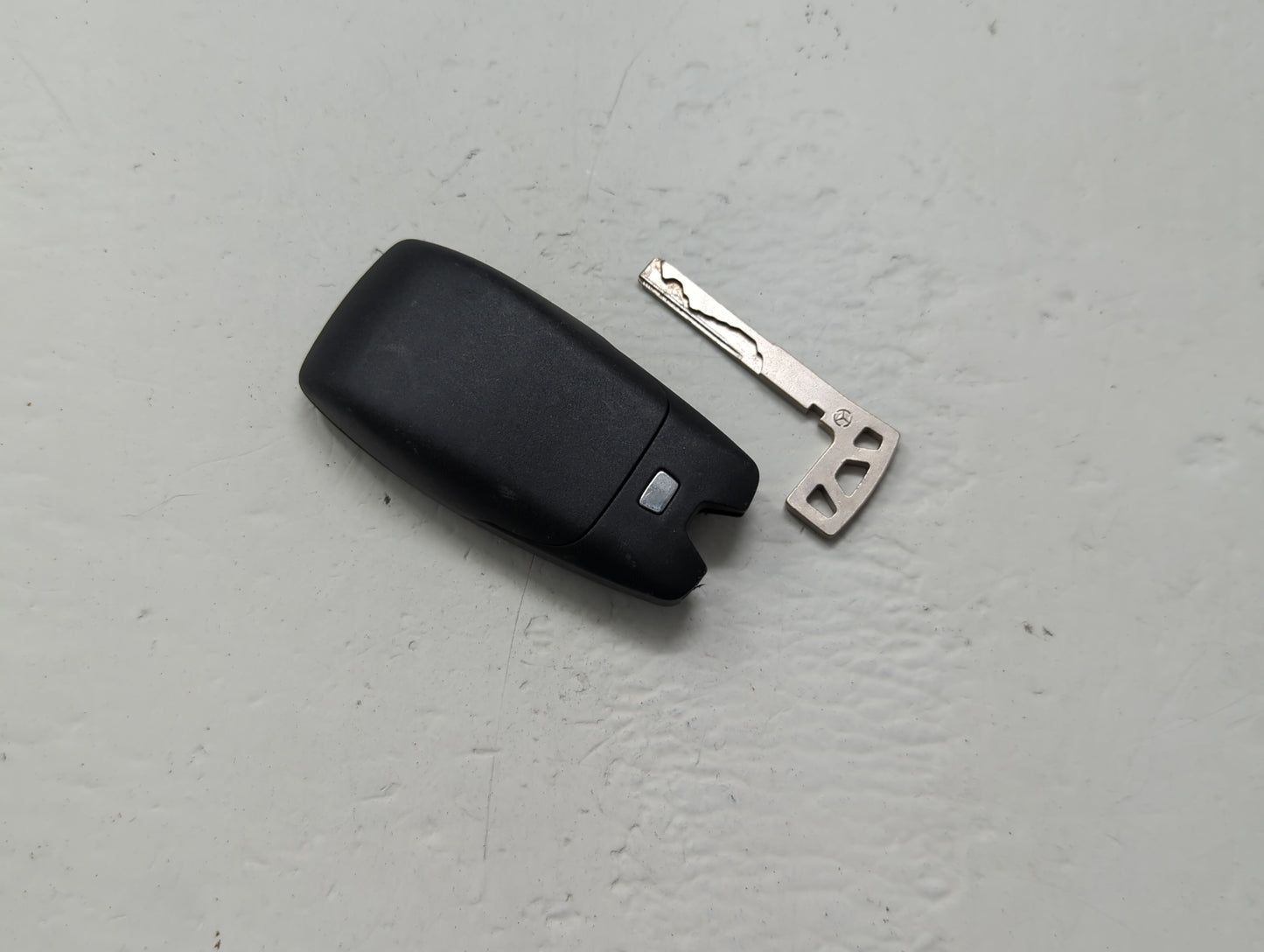 Mercedes-Benz Sprinter Keyless Entry Remote Fob NBGDM3 A9079052908Q01 3 buttons - Oemusedautoparts1.com