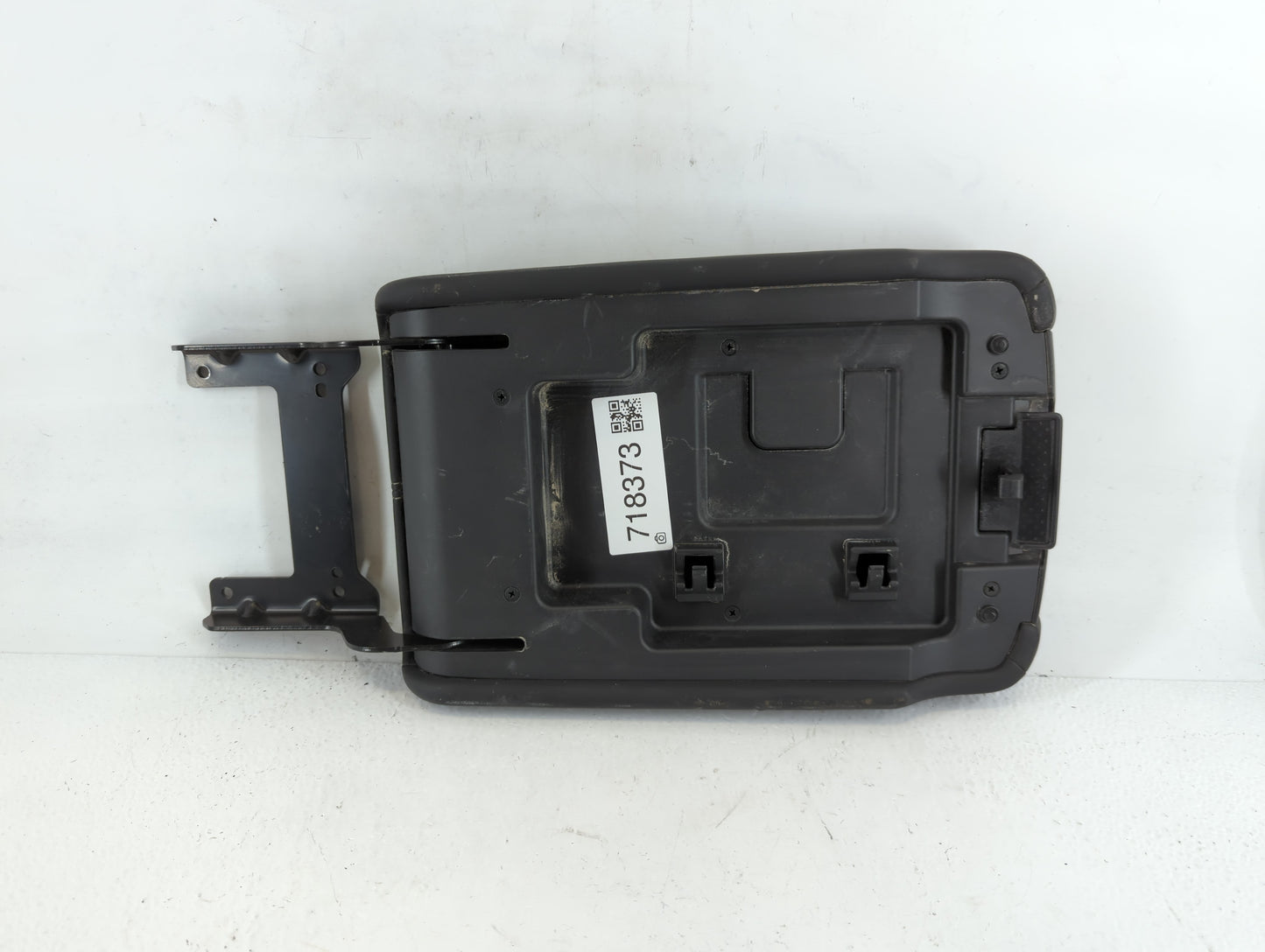 2023 Nissan Pathfinder Center Console Armrest Cover Lid Fits OEM Used Auto Parts - Oemusedautoparts1.com