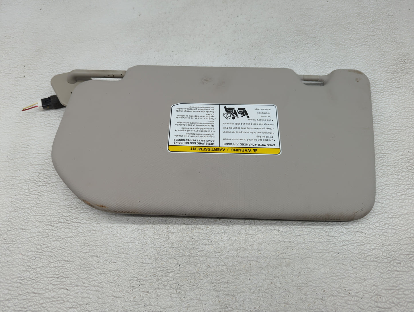 2021-2022 Nissan Rogue Sun Visor Shade Replacement Passenger Right Mirror Fits Fits 2021 2022 OEM Used Auto Parts - Oemuseda