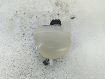 2021-2022 Nissan Rogue Radiator Coolant Overflow Expansion Tank Bottle