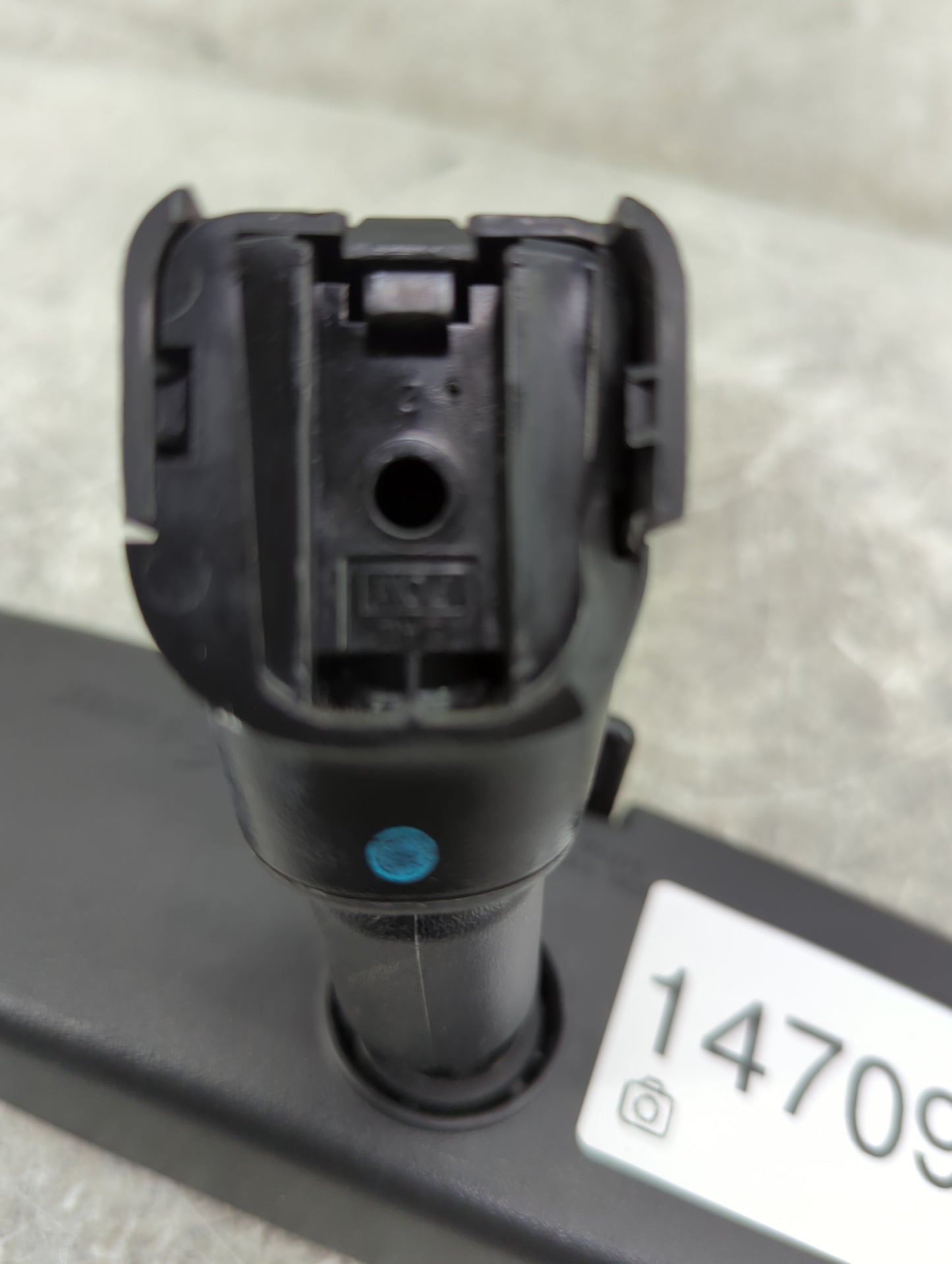 2023 Nissan Rogue Interior Rear View Mirror Replacement OEM P/N:010837 Fits OEM Used Auto Parts - Oemusedautoparts1.com