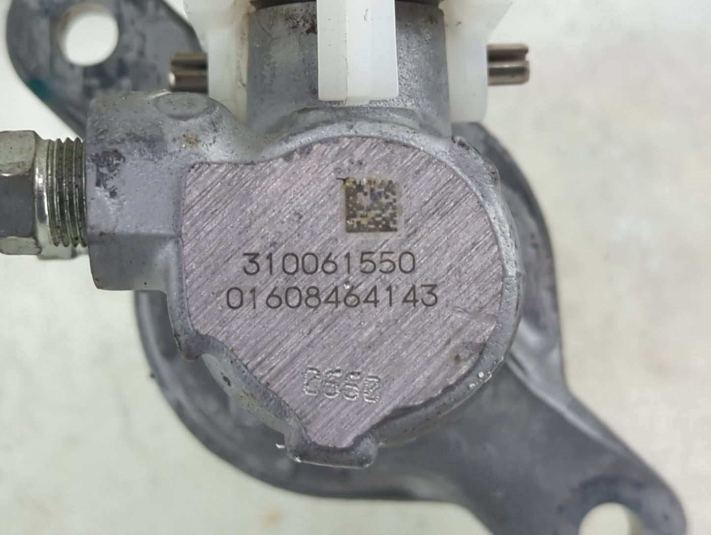 2021-2022 Nissan Rogue Brake Master Cylinder 1490175 - Oemusedautoparts1.com