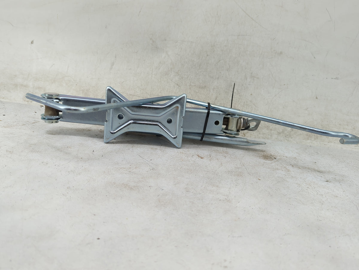 2023 Subaru Brz Spare Scissor Car Jack - Oemusedautoparts1.com