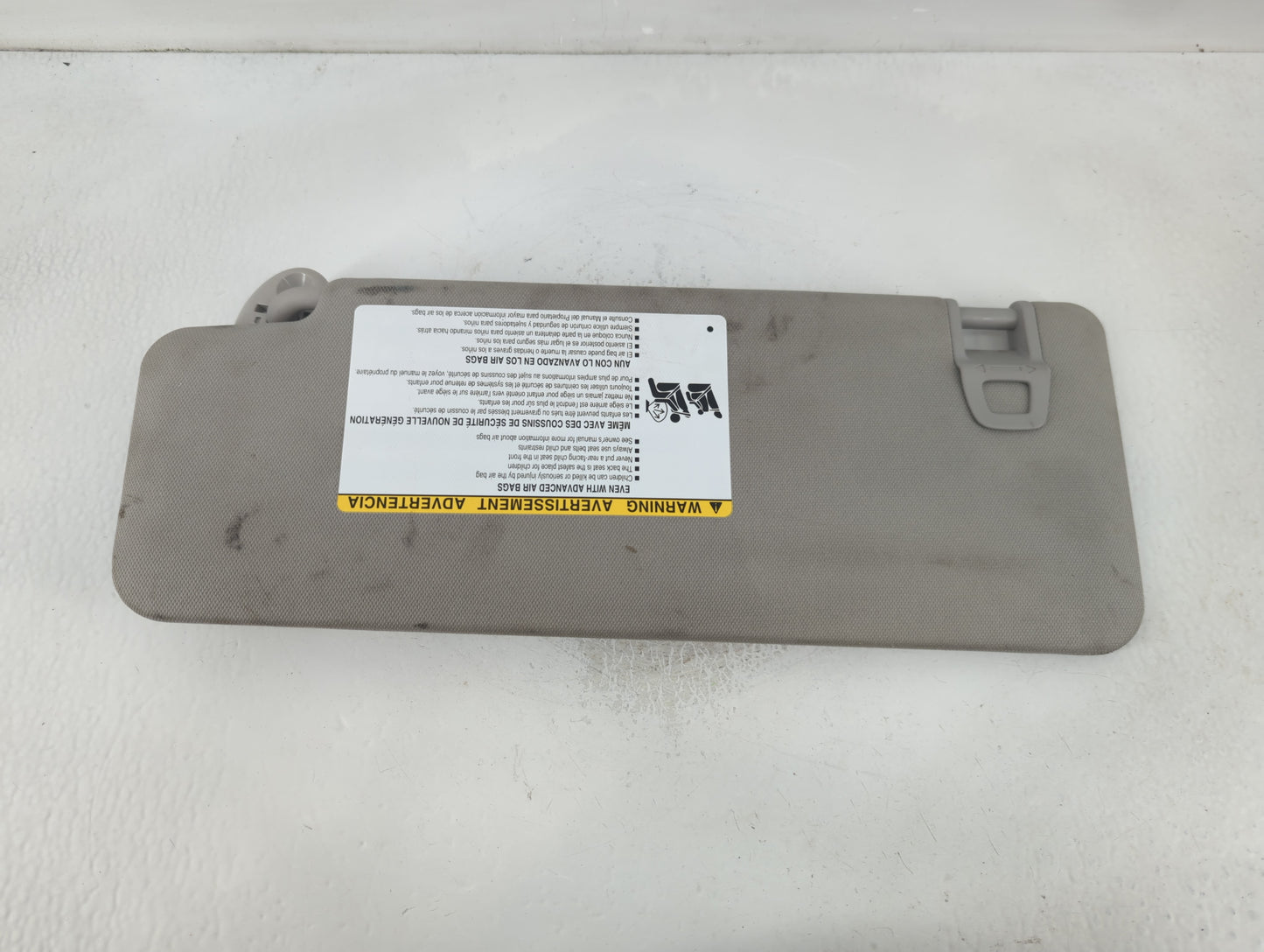 2021-2022 Toyota Sienna Sun Visor Shade Replacement Passenger Right Mirror Fits Fits 2021 2022 OEM Used Auto Parts - Oemused