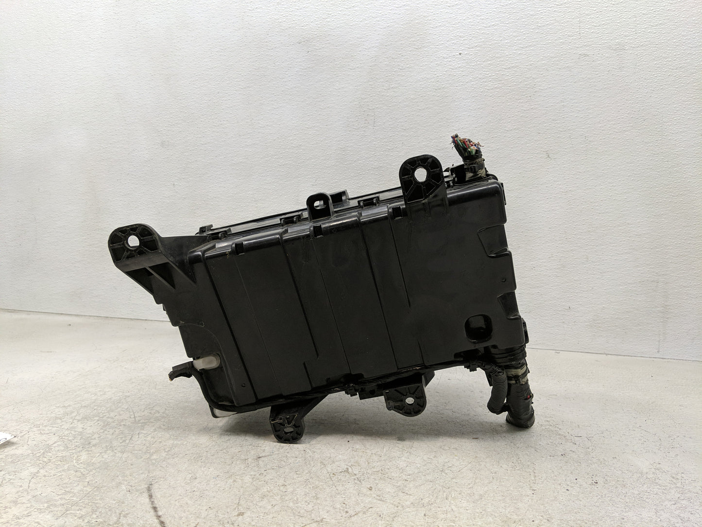 2016-2022 Toyota Tacoma Fusebox Fuse Box Panel Relay Module P/N:82661-0C300 Fits Fits 2016 2017 2018 2019 2020 2021 2022 OEM