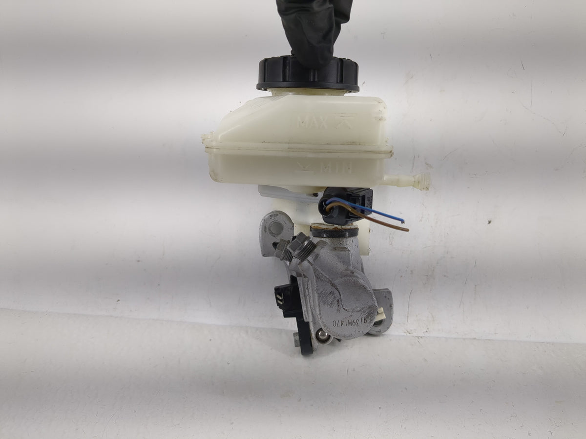 Volkswagen Taos Brake Master Cylinder 1208601 - Oemusedautoparts1.com