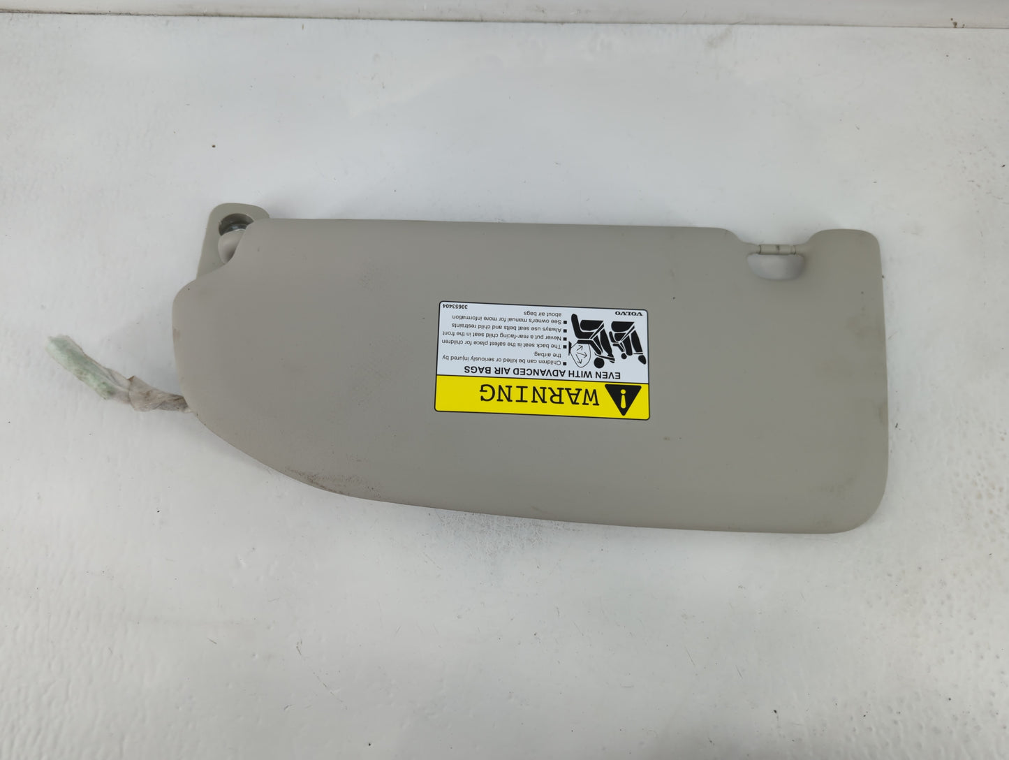 2018-2021 Volvo Xc60 Sun Visor Shade Replacement Passenger Right Mirror Fits Fits 2018 2019 2020 2021 OEM Used Auto Parts -