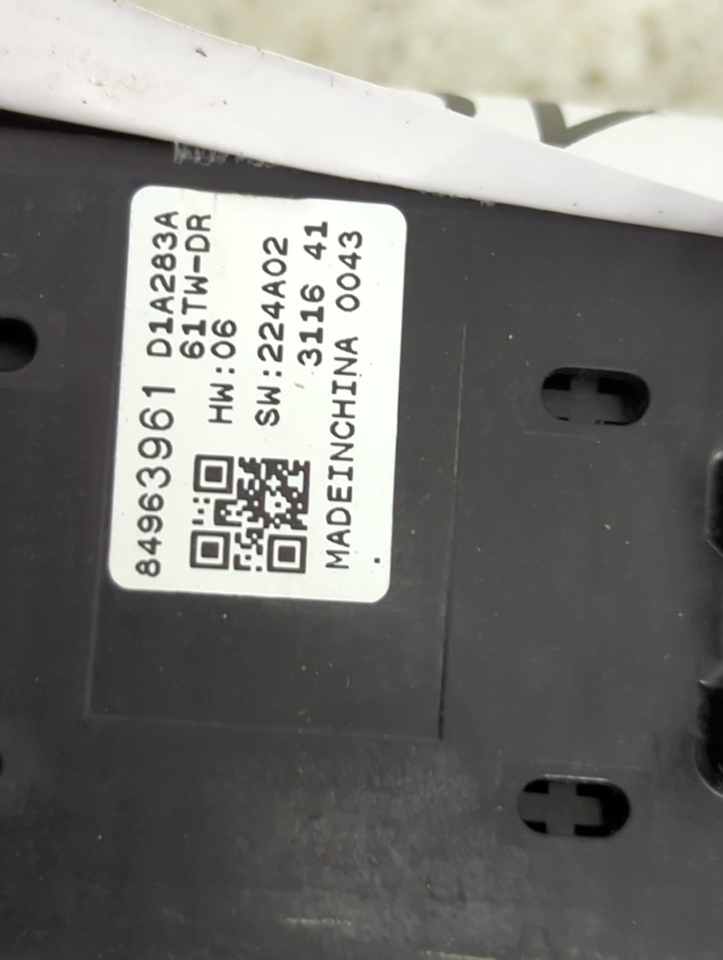 2020 Cadillac Ct5 Master Power Window Switch Replacement Driver Side Left P/N:84963961 Fits OEM Used Auto Parts - Oemusedaut