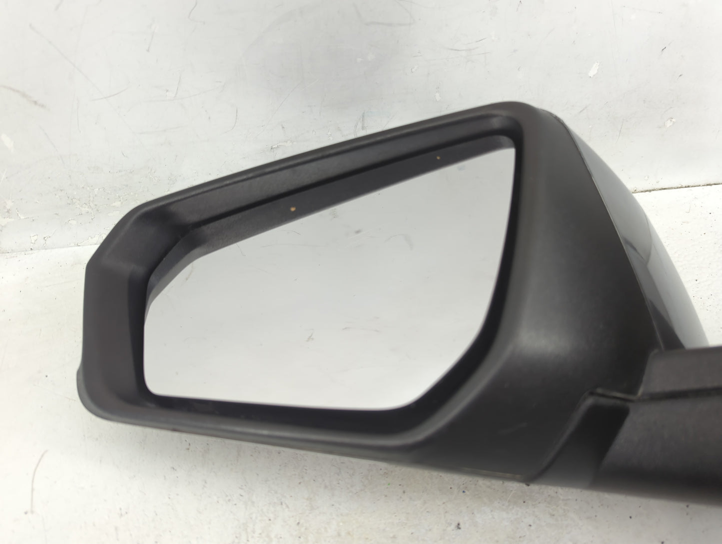2024 Chevrolet Equinox Driver Side View Mirror - Left Door Mirror OEM Used - Oemusedautoparts1.com