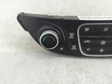 2018-2021 Chevrolet Malibu Climate Control Module Temperature AC/Heater Replacement P/N:000235226 84684288 Fits OEM Used Auto Parts