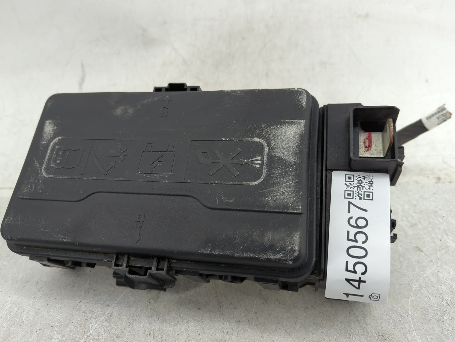 2024 Chevrolet Malibu Fusebox Fuse Box Panel Relay Module Fits OEM Used Auto Parts - Oemusedautoparts1.com