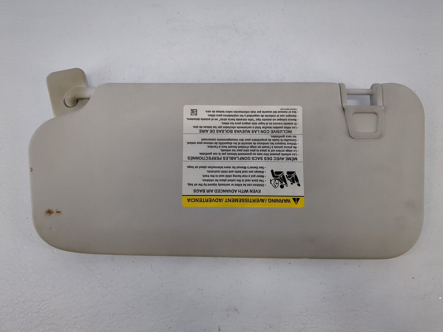 2024 Ford Bronco Sun Visor Shade Replacement Passenger Right Mirror Fits OEM Used Auto Parts - Oemusedautoparts1.com