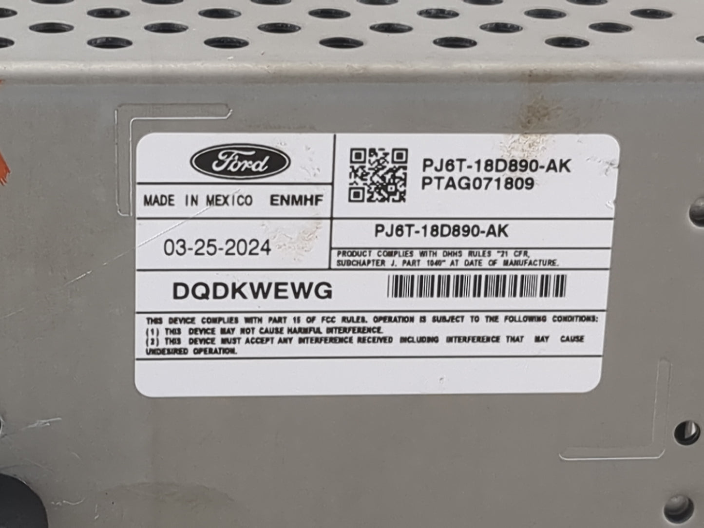 2024 Ford Escape Radio AM FM Cd Player Receiver Replacement P/N:PJ6T-18D890-AK PTAG071809, DQDKWEWG Fits OEM Used Auto Parts