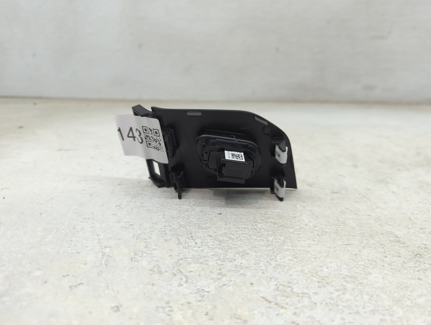 2024 Ford F250sd Master Power Window Switch Replacement Driver Side Left P/N:PC3B-J237W21-A Fits OEM Used Auto Parts - Oemus