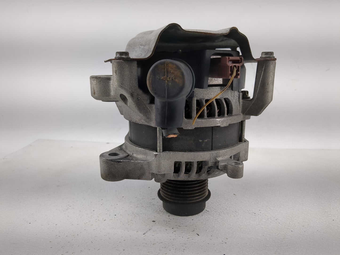 2024 Honda Hr-V Alternator Replacement Generator Charging Assembly Engine OEM P/N:104211-3910 Fits OEM Used Auto Parts - Oem