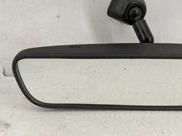 2021-2022 Hyundai Elantra Interior Rear View Mirror Replacement OEM P/N:E13049896 Fits Fits 2020 2021 2022 2023 OEM Used Auto Parts