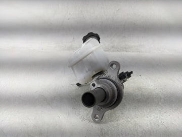 2020-2022 Hyundai Palisade Brake Master Cylinder