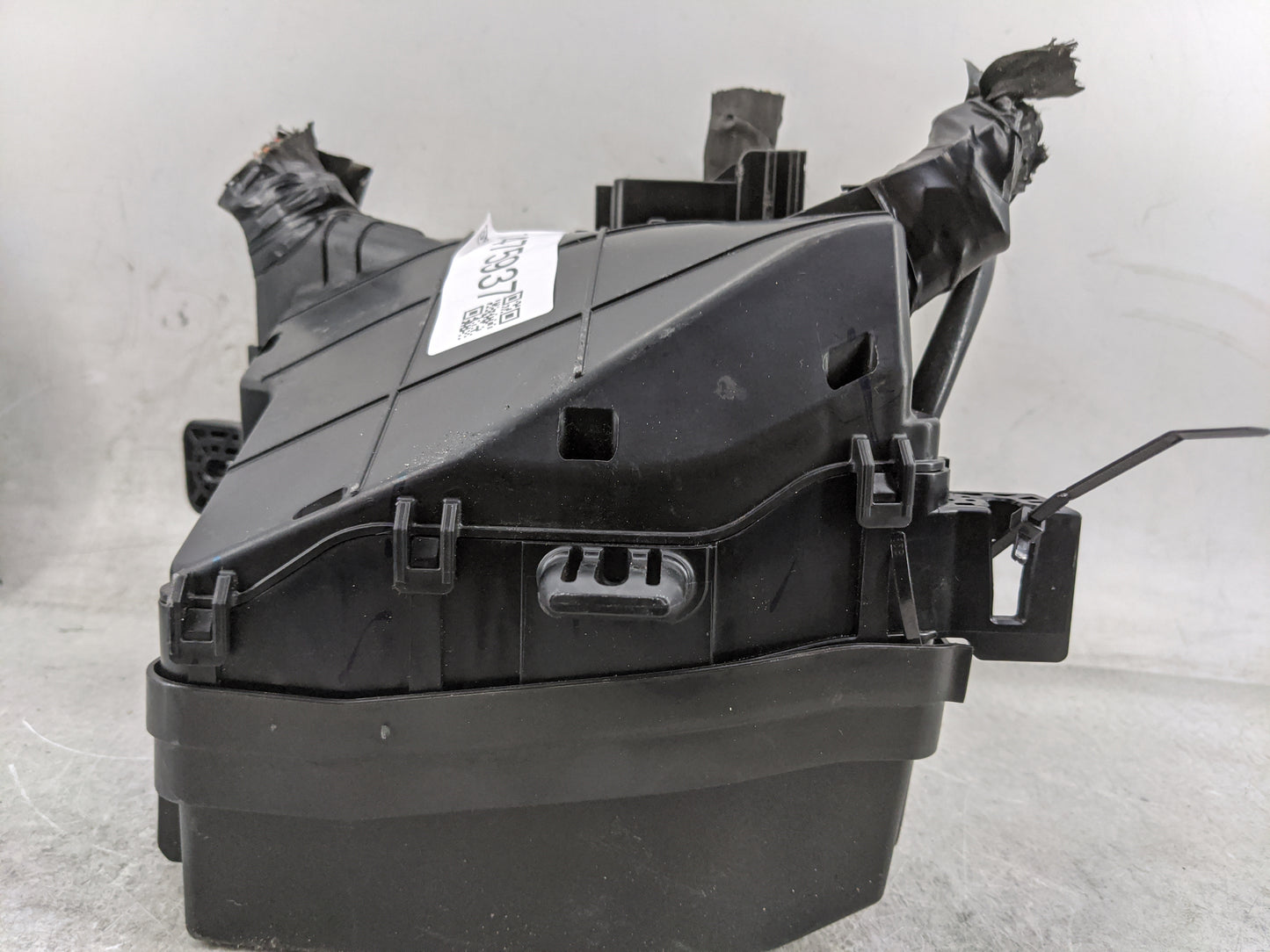 2024 Hyundai Santa Fe Fusebox Fuse Box Panel Relay Module P/N:91200R0110MB Fits OEM Used Auto Parts - Oemusedautoparts1.com