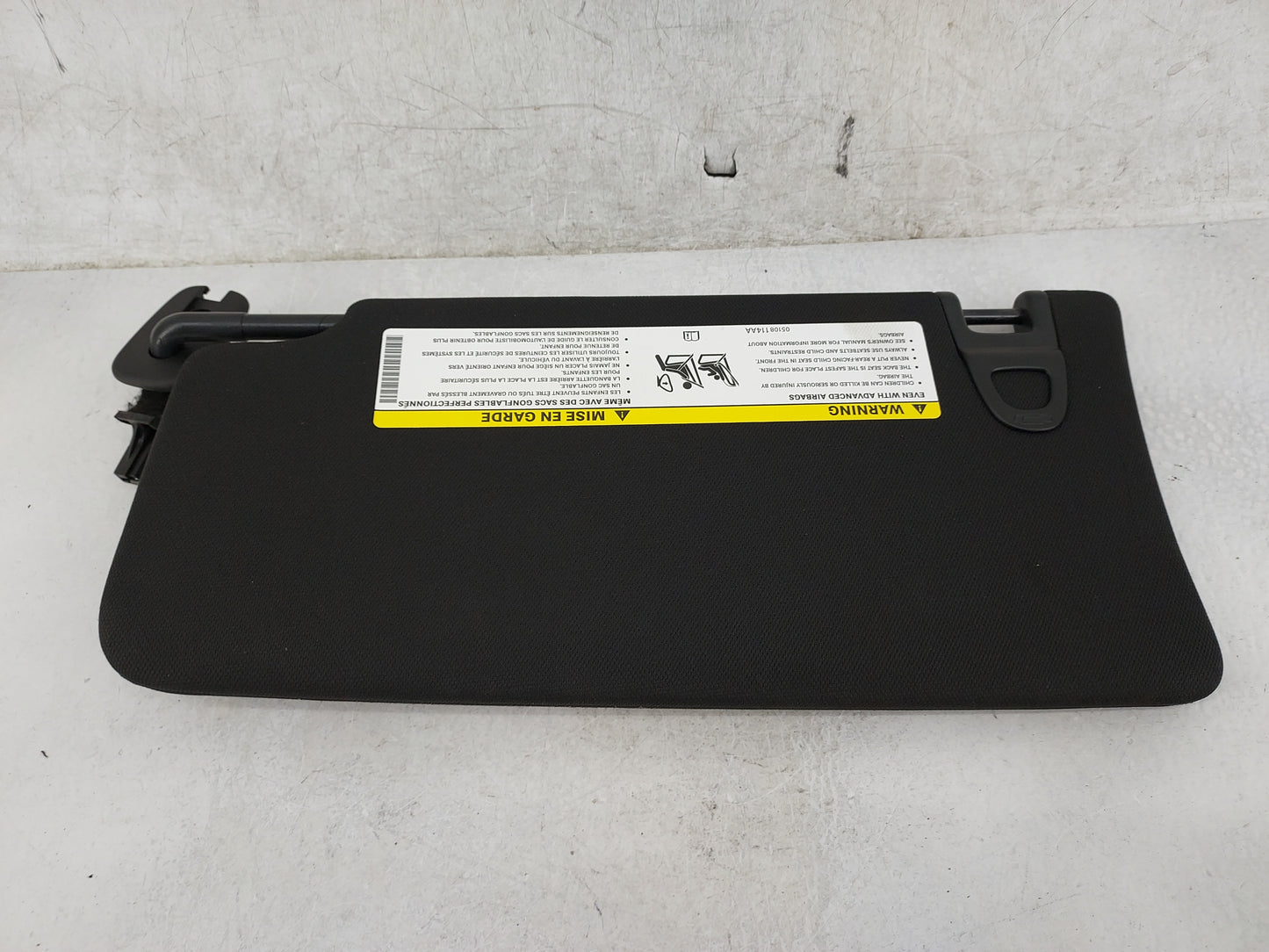 2024 Jeep Compass Sun Visor Shade Replacement Passenger Right Mirror Fits OEM Used Auto Parts - Oemusedautoparts1.com