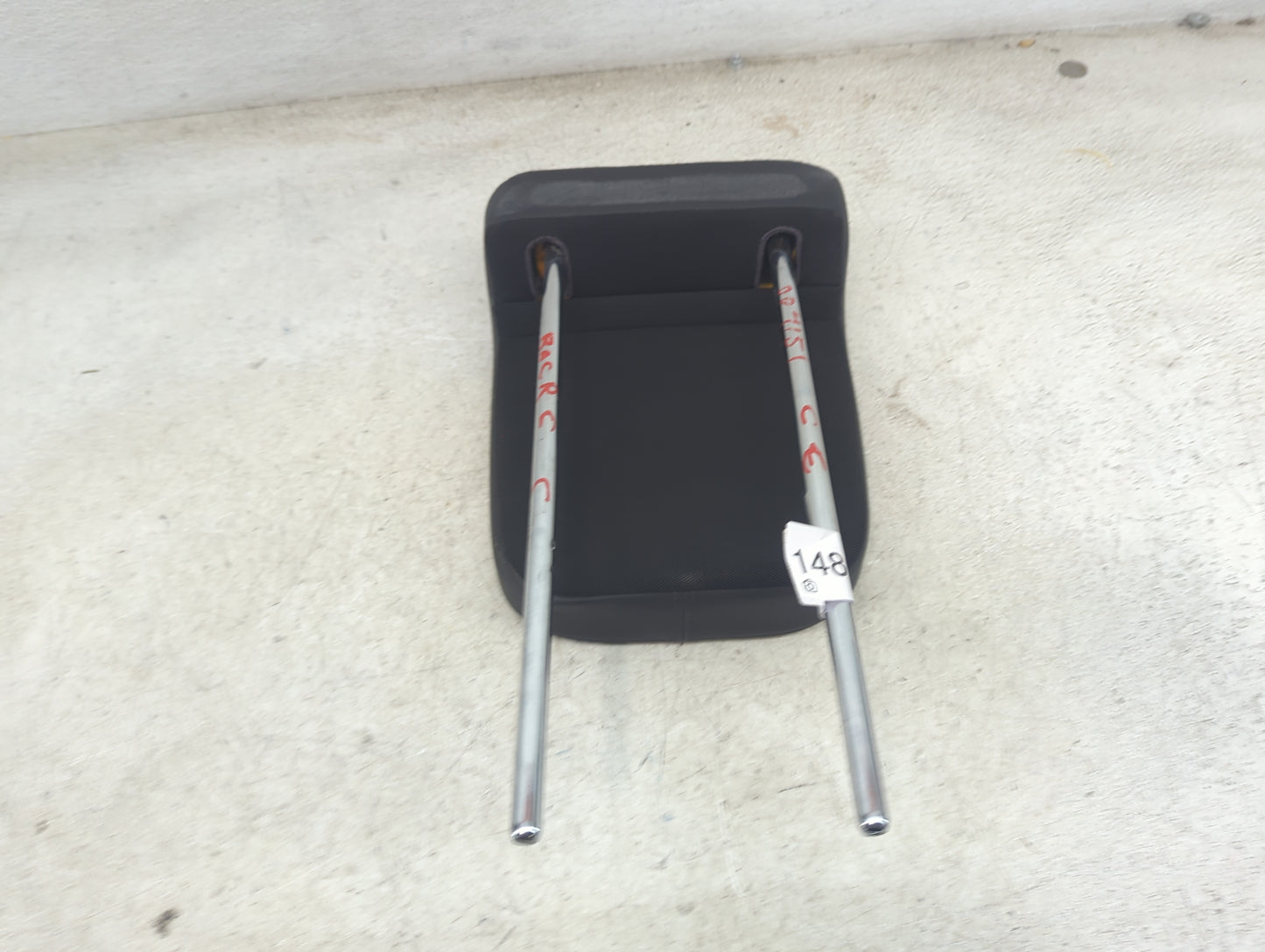2024 Kia Carnival Headrest Head Rest Rear Center Seat Fits OEM Used Auto Parts - Oemusedautoparts1.com