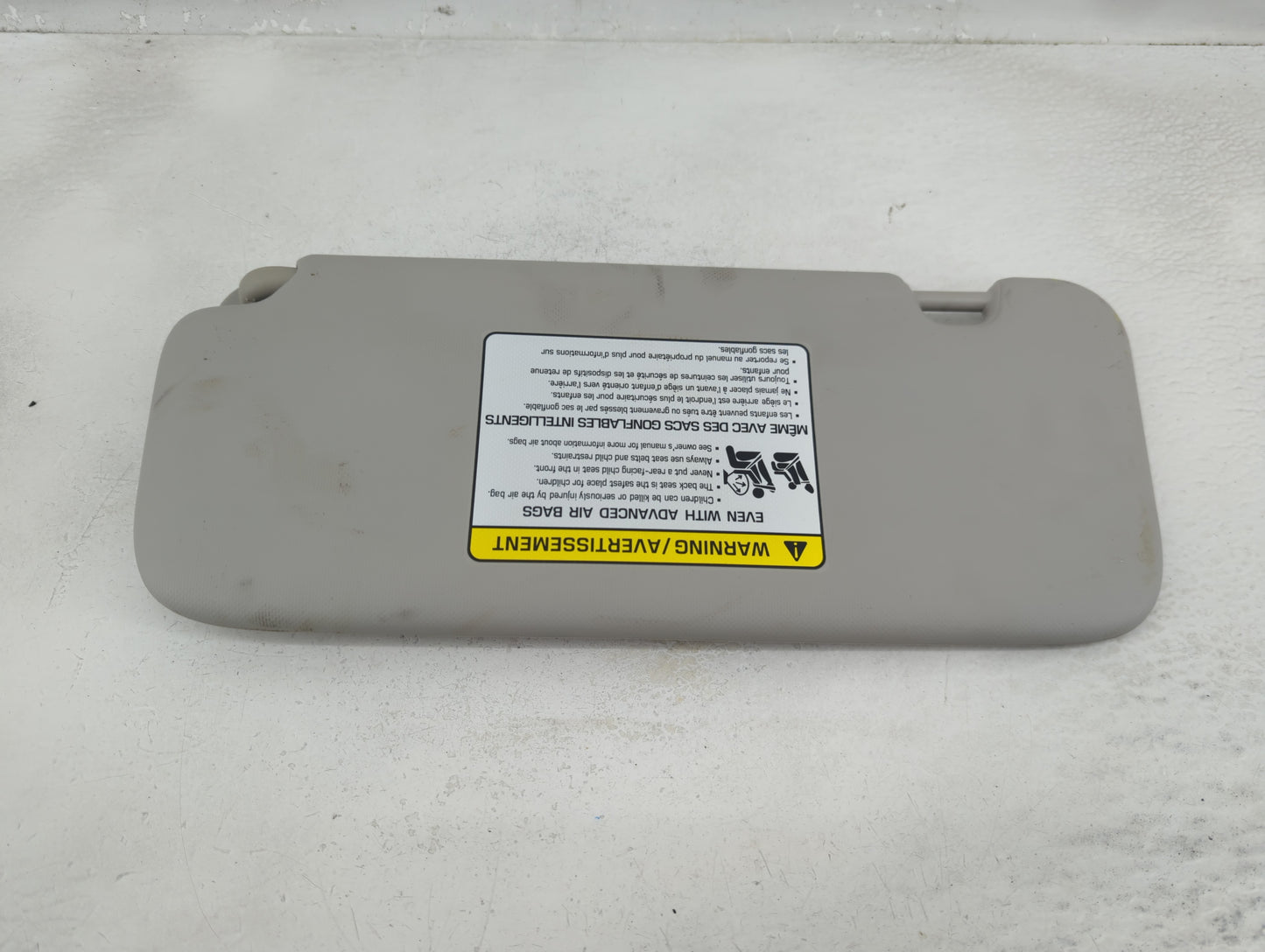 2022 Kia Forte Sun Visor Shade Replacement Passenger Right Mirror Fits OEM Used Auto Parts - Oemusedautoparts1.com
