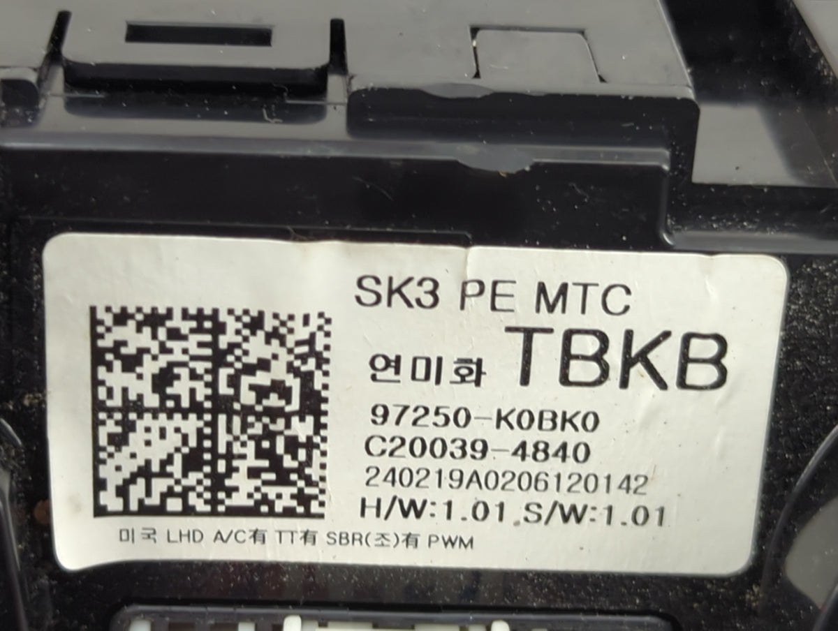 2024 Kia Soul Climate Control Module Temperature AC/Heater Replacement P/N:97250-K0BK0 Fits OEM Used Auto Parts - Oemusedaut