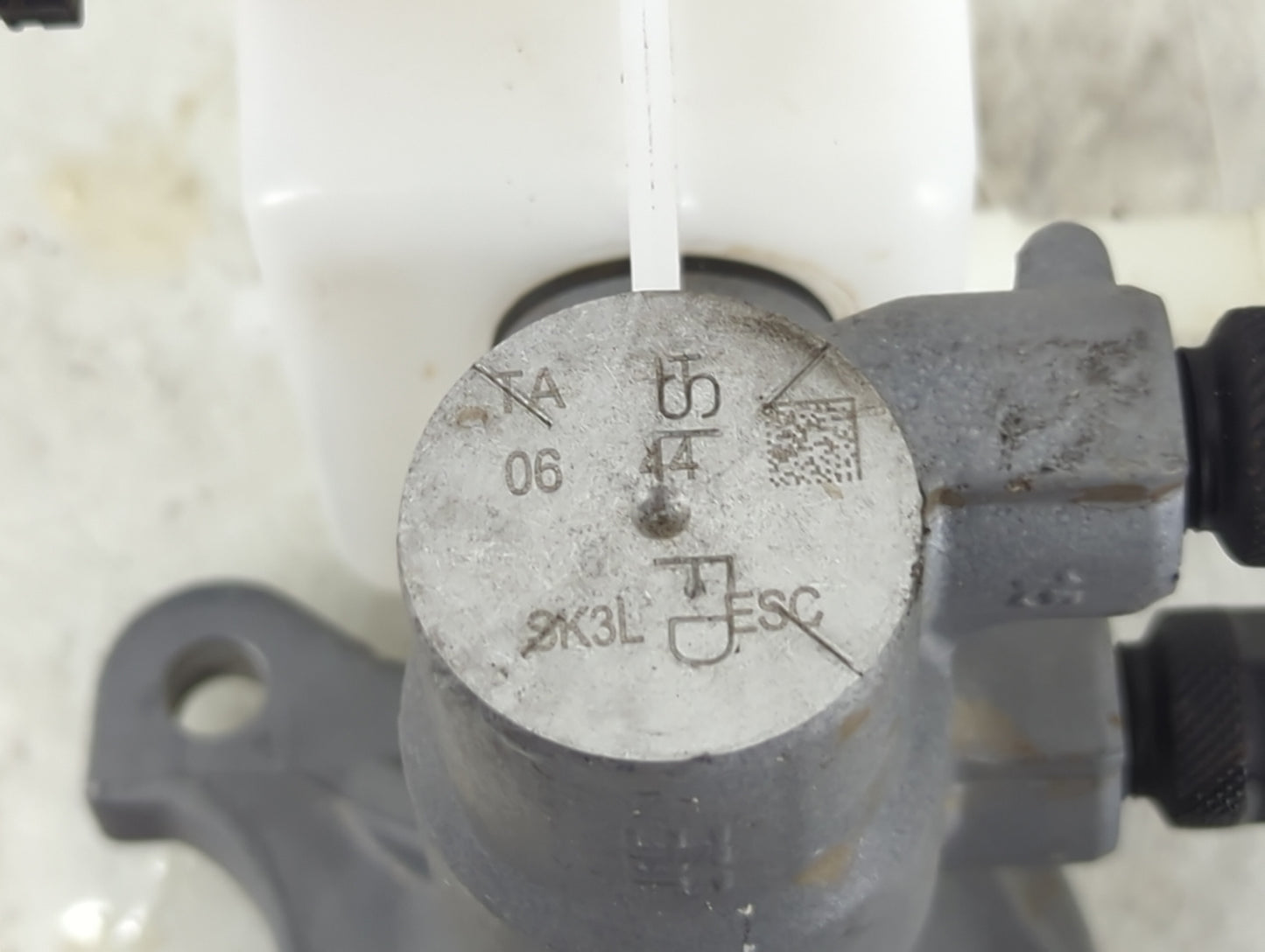 2020-2021 Kia Soul Brake Master Cylinder 1490838 - Oemusedautoparts1.com