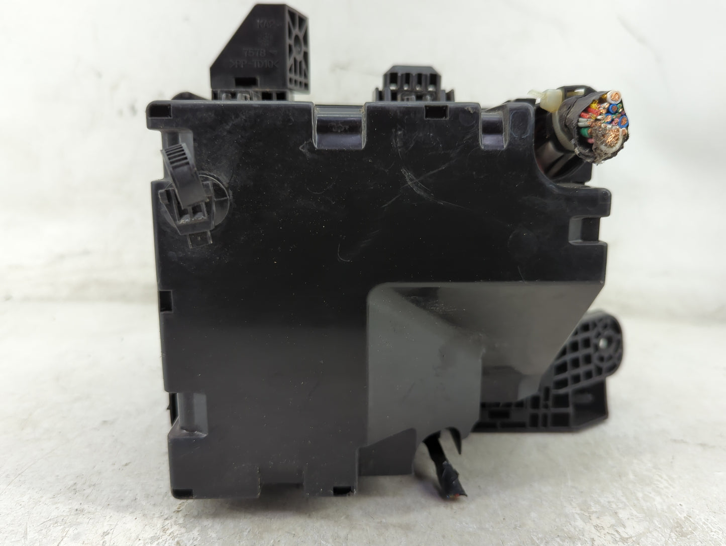 2014 Mitsubishi Mirage Fusebox Fuse Box Panel Relay Module Fits OEM Used Auto Parts - Oemusedautoparts1.com