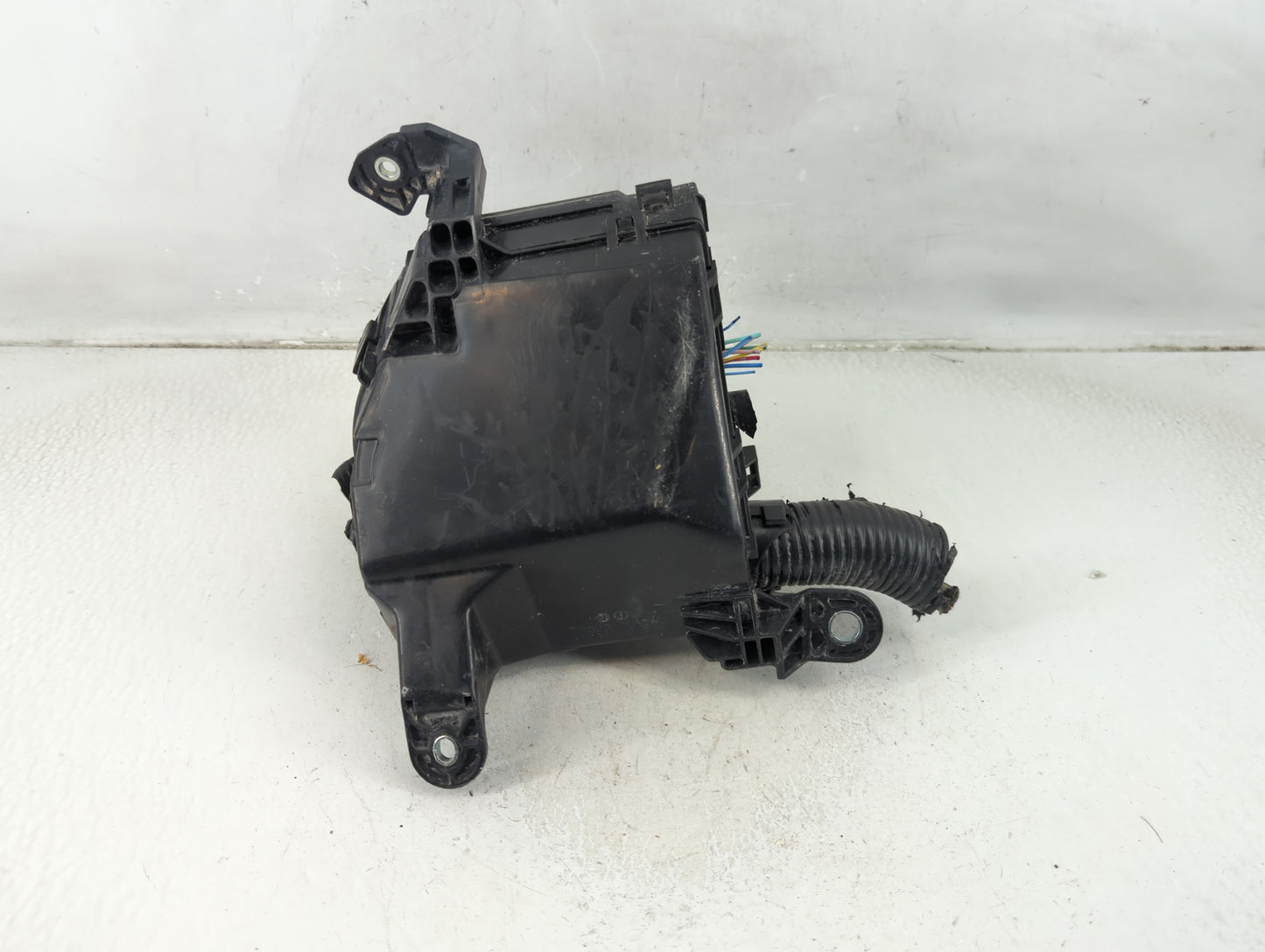 2019-2022 Nissan Altima Fusebox Fuse Box Panel Relay Module P/N:9HJ0A Fits Fits 2019 2020 2021 2022 OEM Used Auto Parts - Oe