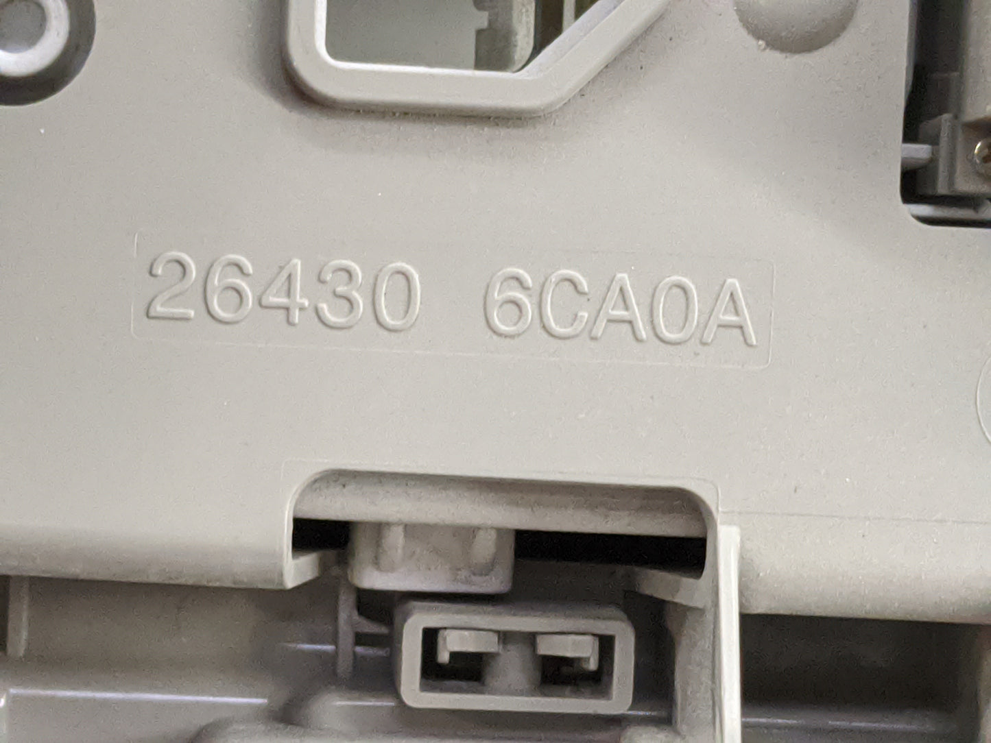 2019-2022 Nissan Altima Overhead Roof Console Beige - Oemusedautoparts1.com
