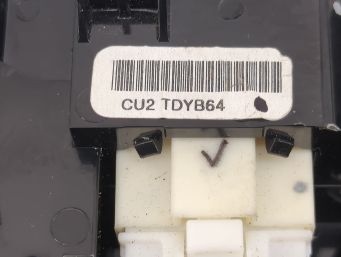2024 Nissan Kicks Climate Control Module Temperature AC/Heater Replacement Fits OEM Used Auto Parts - Oemusedautoparts1.com