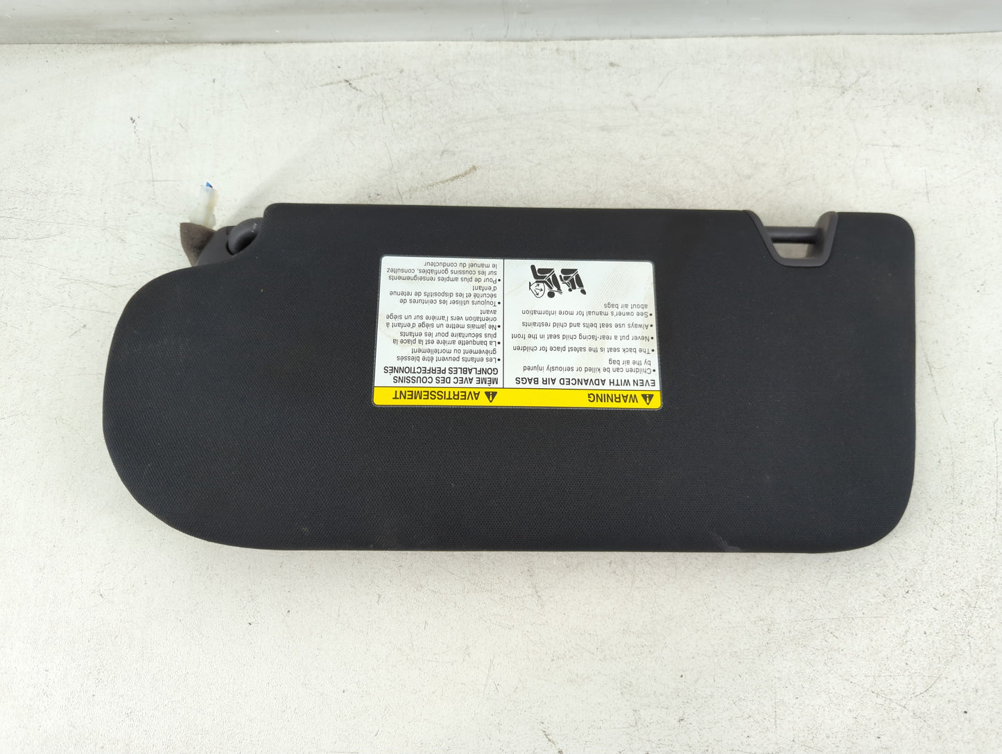 2022 Nissan Pathfinder Sun Visor Shade Replacement Passenger Right Mirror Fits OEM Used Auto Parts - Oemusedautoparts1.com