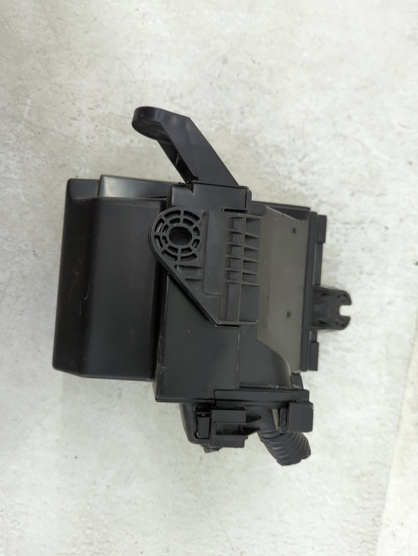 2020-2022 Nissan Versa Fusebox Fuse Box Panel Relay Module Fits Fits 2020 2021 2022 OEM Used Auto Parts - Oemusedautoparts1.