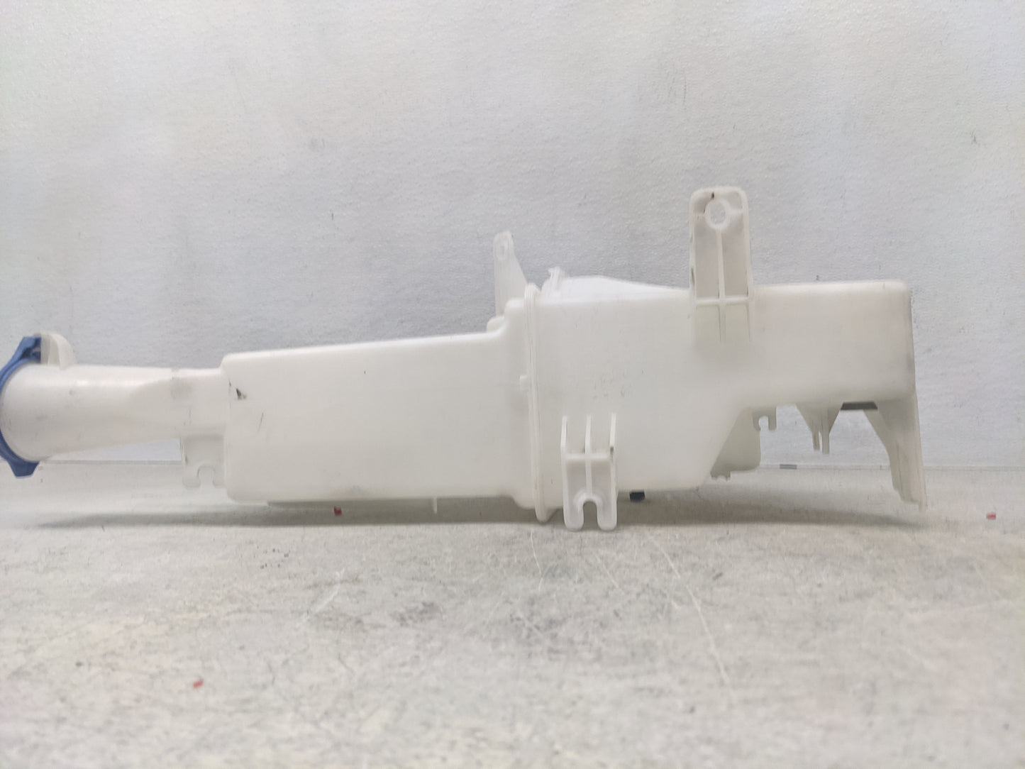 2010-2022 Toyota 4runner Windshield Washer Fluid Reservoir Bottle Oem - Oemusedautoparts1.com