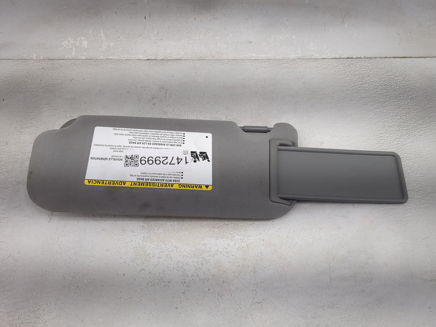 2018-2022 Toyota Camry Sun Visor Shade Replacement Passenger Right Mirror Fits Fits 2018 2019 2020 2021 2022 OEM Used Auto P