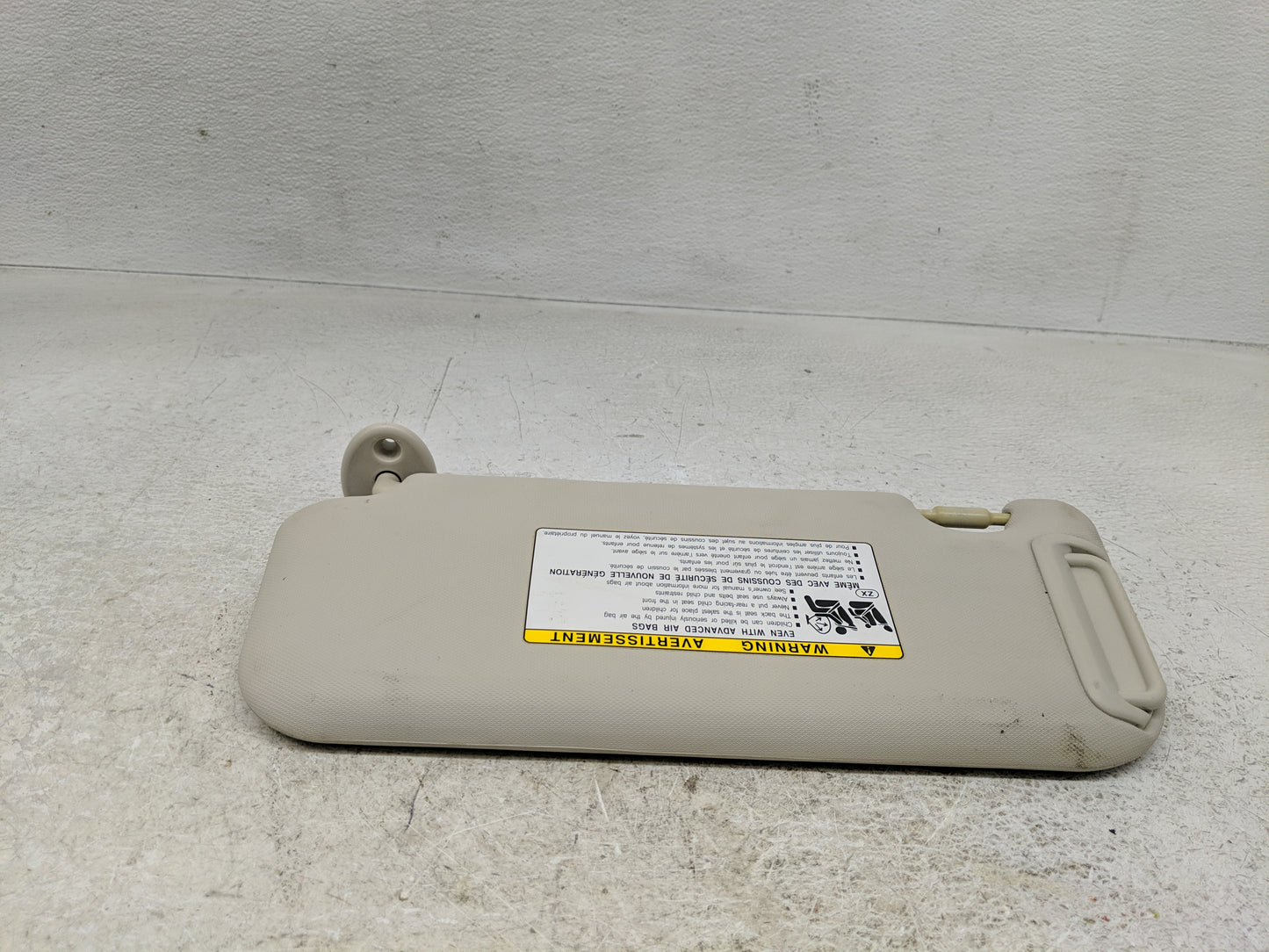 2024 Toyota Corolla Sun Visor Shade Replacement Passenger Right Mirror Fits OEM Used Auto Parts - Oemusedautoparts1.com