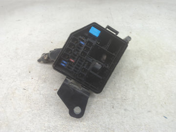 2019-2022 Toyota Rav4 Fusebox Fuse Box Panel Relay Module P/N:82662-0R260 Fits Fits 2019 2020 2021 2022 OEM Used Auto Parts