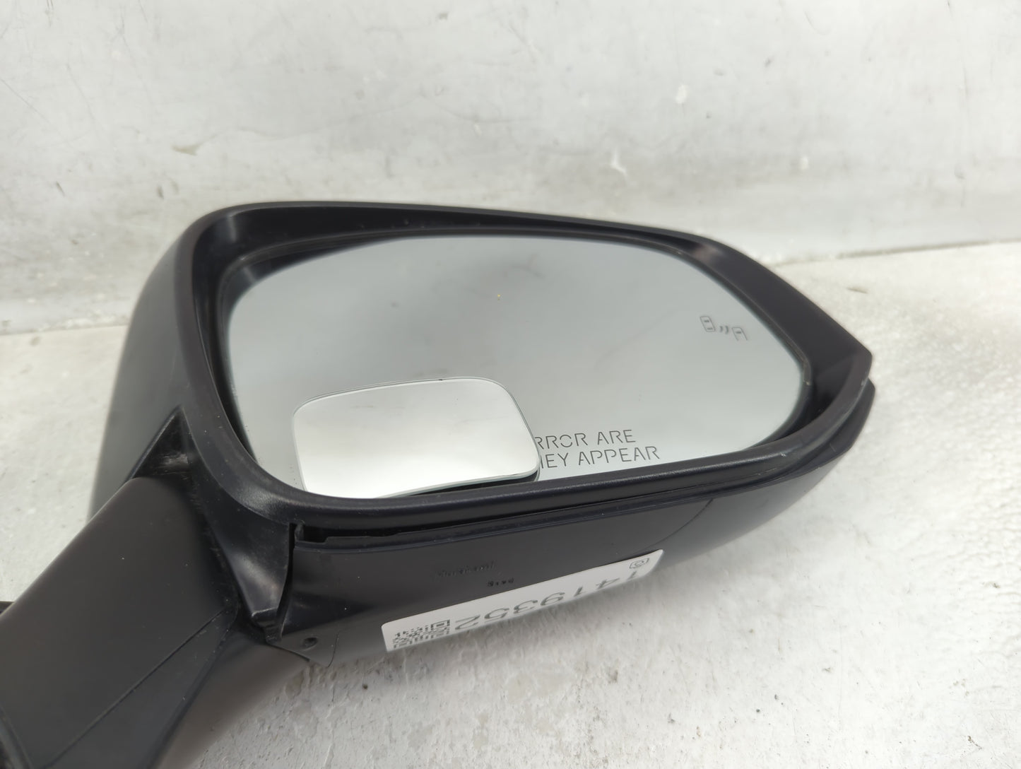 2019-2022 Toyota Rav4 Passenger Side View Mirror - Right Door Mirror OEM Used - Oemusedautoparts1.com