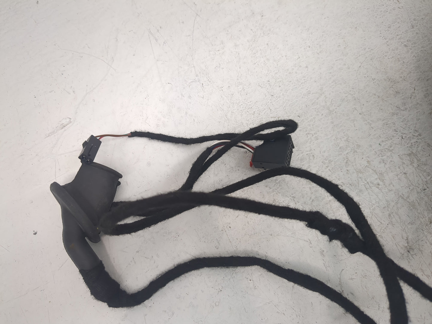 2024 Volkswagen Taos Side Mirror Replacement Driver Left View Door Mirror Fits OEM Used Auto Parts - Oemusedautoparts1.com