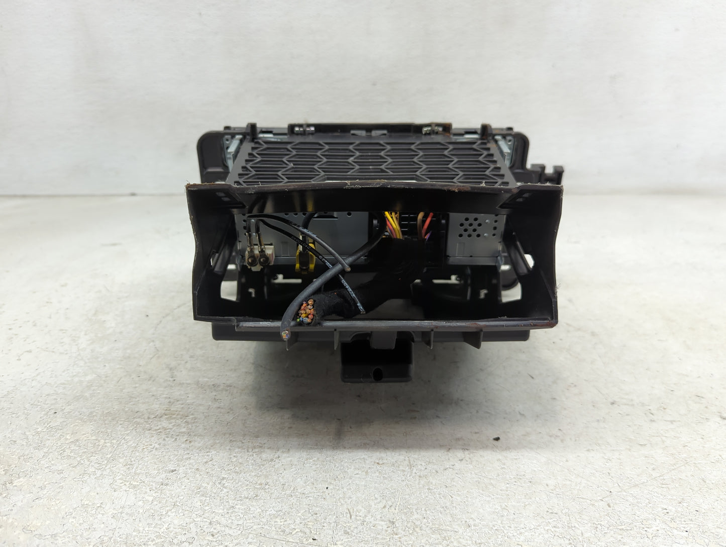 2024 Volkswagen Taos Radio AM FM Cd Player Receiver Replacement P/N:2GC035869B Fits Fits 2020 2021 OEM Used Auto Parts - Oem