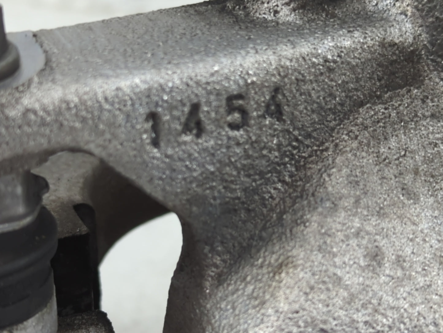 2018-2022 Volkswagen Tiguan Front Passenger Right Brake Caliper - Oemusedautoparts1.com