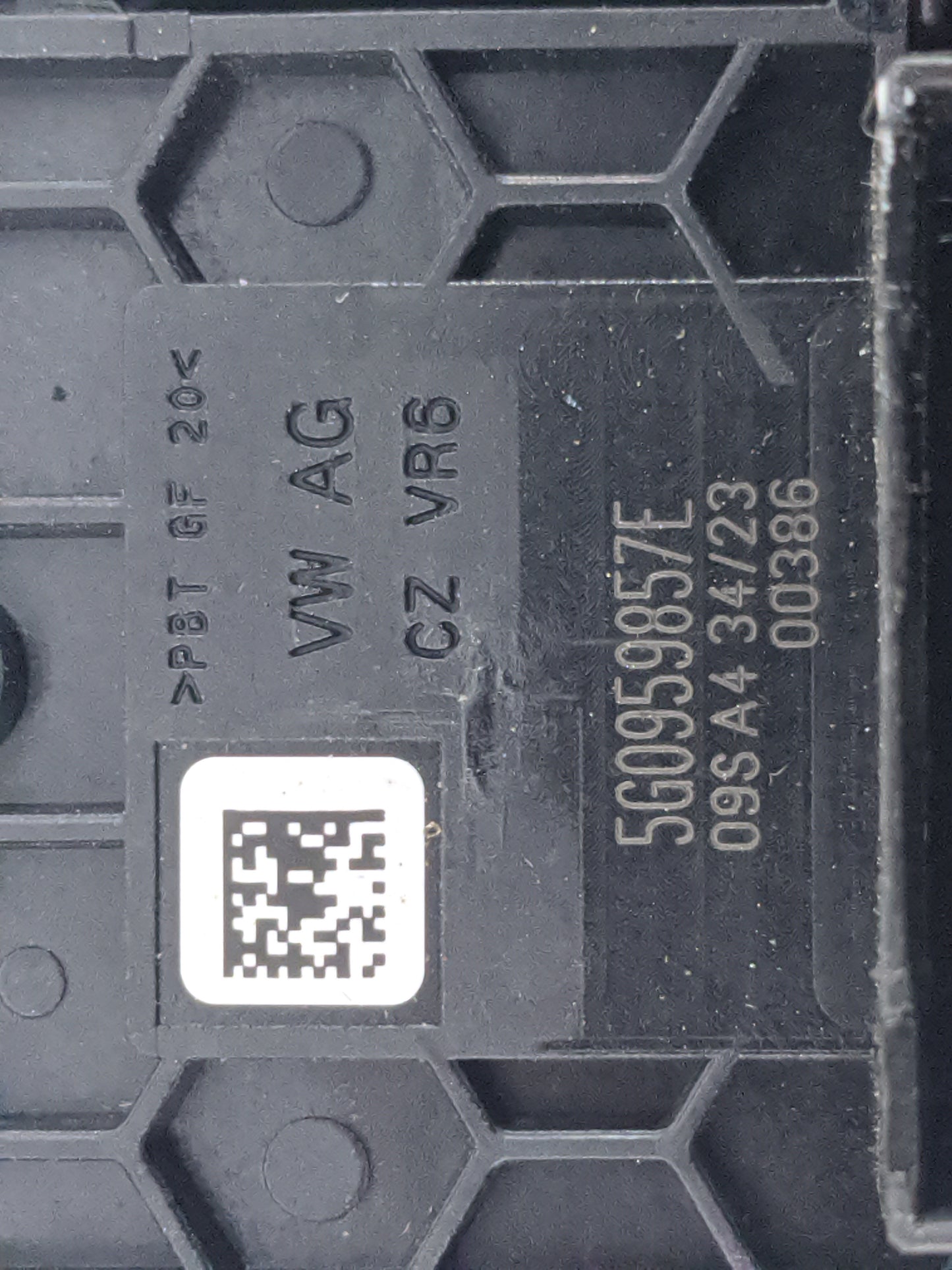 2024 Volkswagen Tiguan Master Power Window Switch Replacement Driver Side Left P/N:5G0959857E Fits OEM Used Auto Parts - Oem