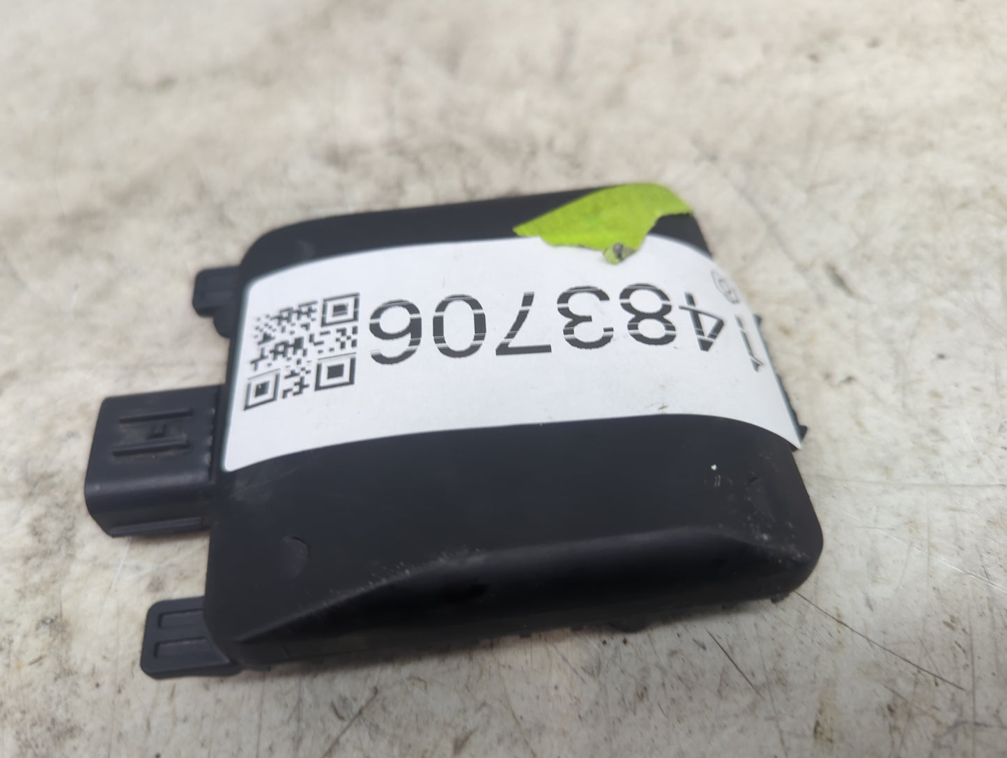2024 Volvo Xc40 Front Park Assist Sensor - Oemusedautoparts1.com