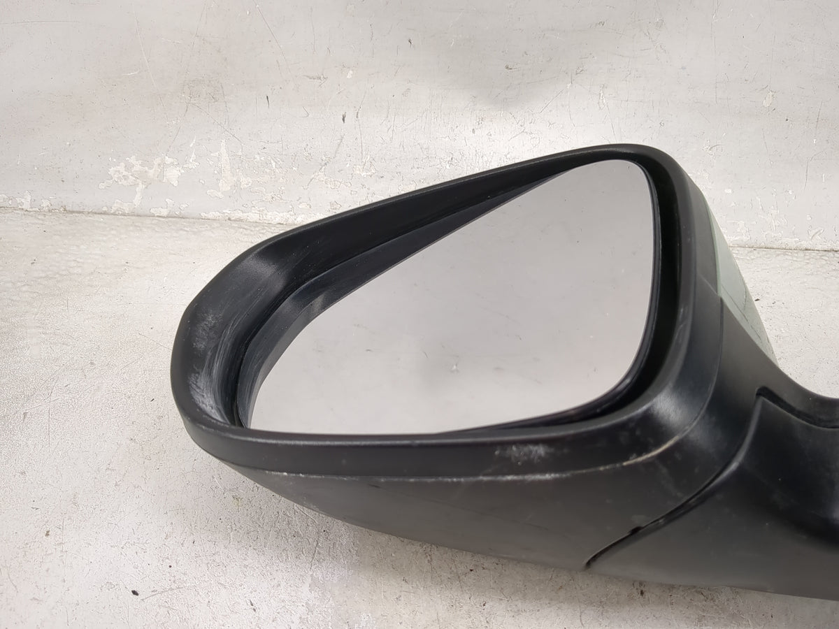 2021-2022 Chevrolet Trailblazer Driver Side View Mirror - Left Door Mirror OEM Used - Oemusedautoparts1.com