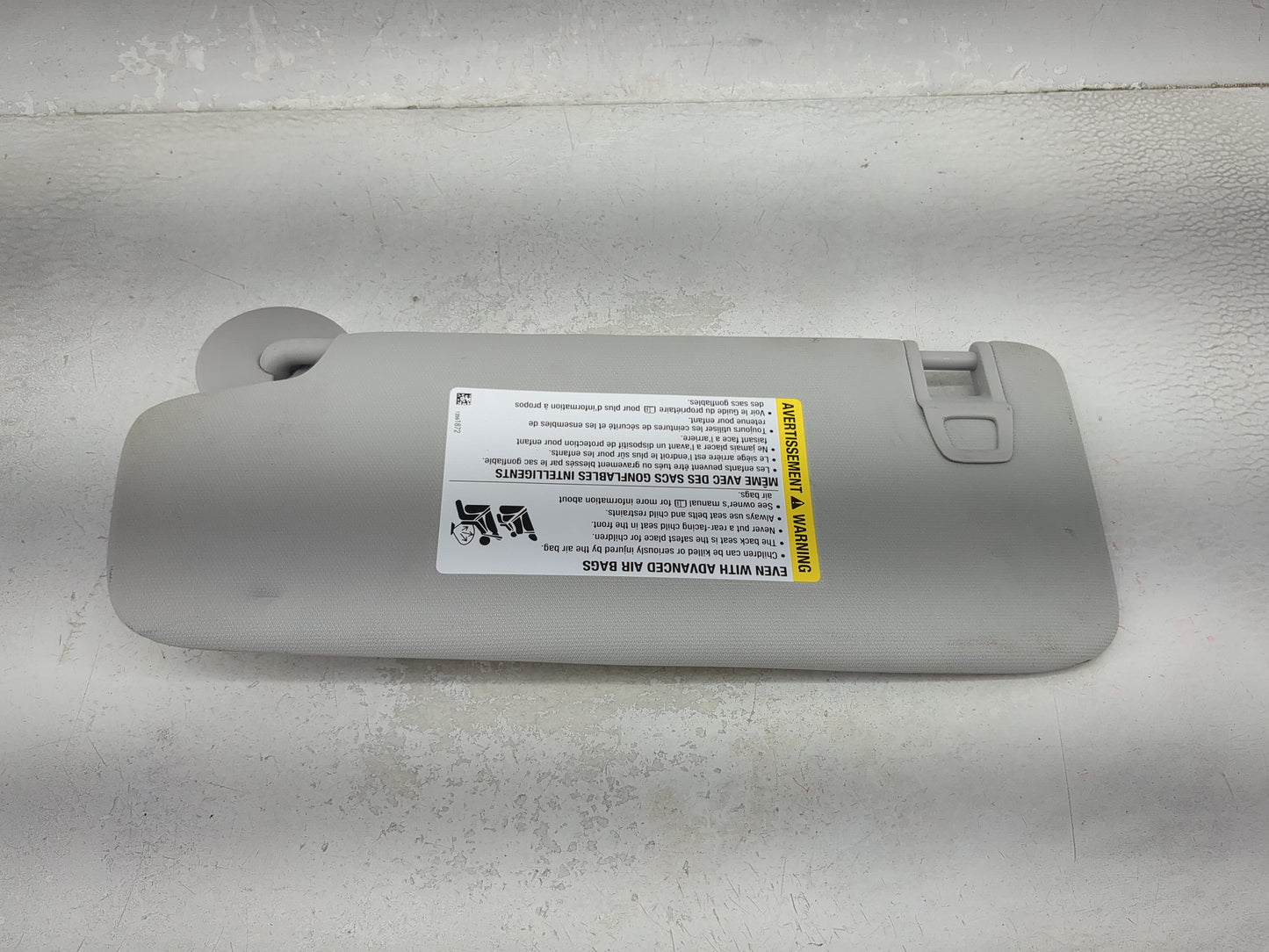 2025 Chevrolet Trax Sun Visor Shade Replacement Passenger Right Mirror Fits OEM Used Auto Parts - Oemusedautoparts1.com