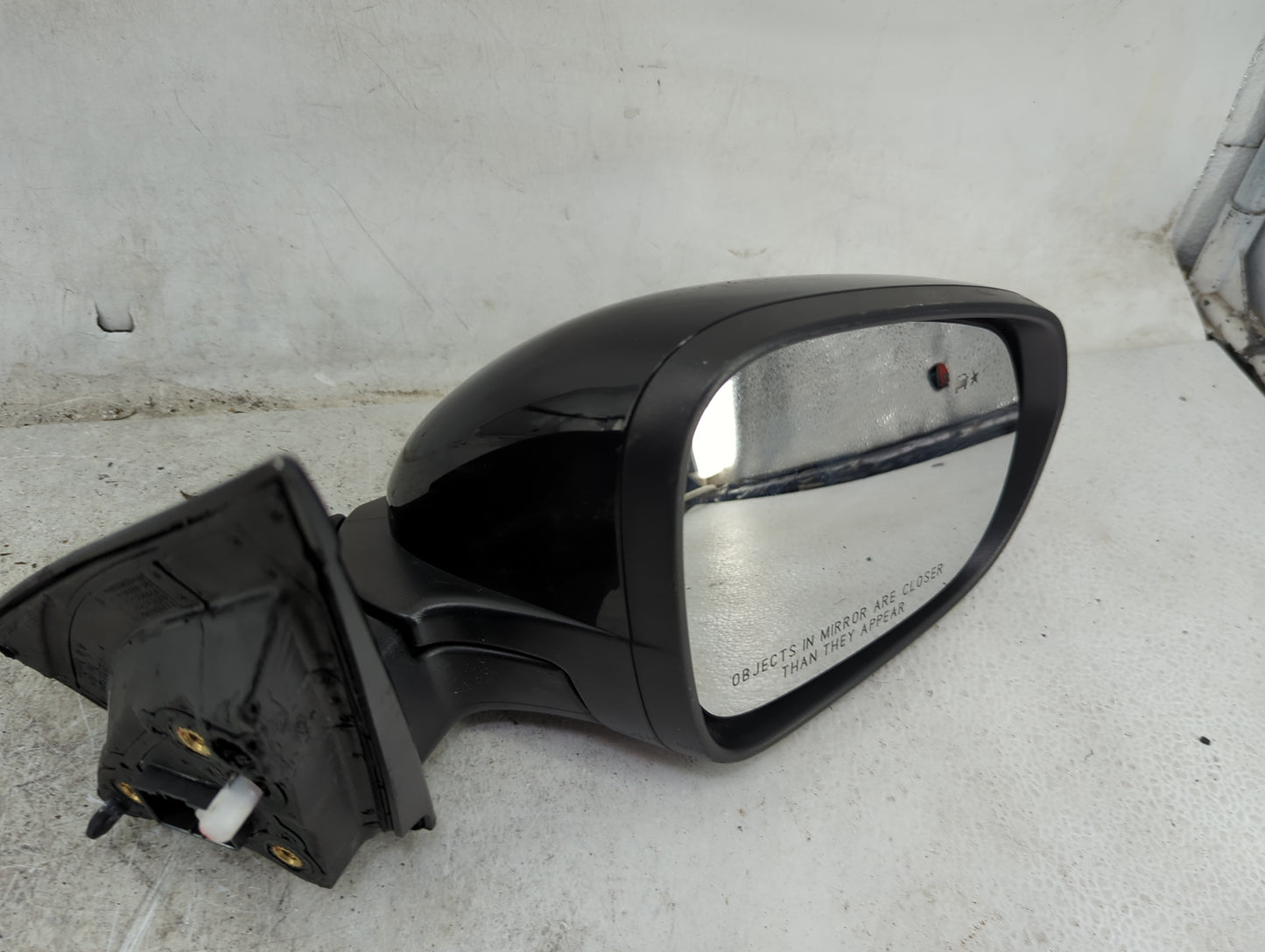 2025 Chevrolet Trax Passenger Side View Mirror - Right Door Mirror OEM Used - Oemusedautoparts1.com